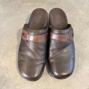Clarks brown leather slip on mule clogs womens shoes size 8 low heel casual